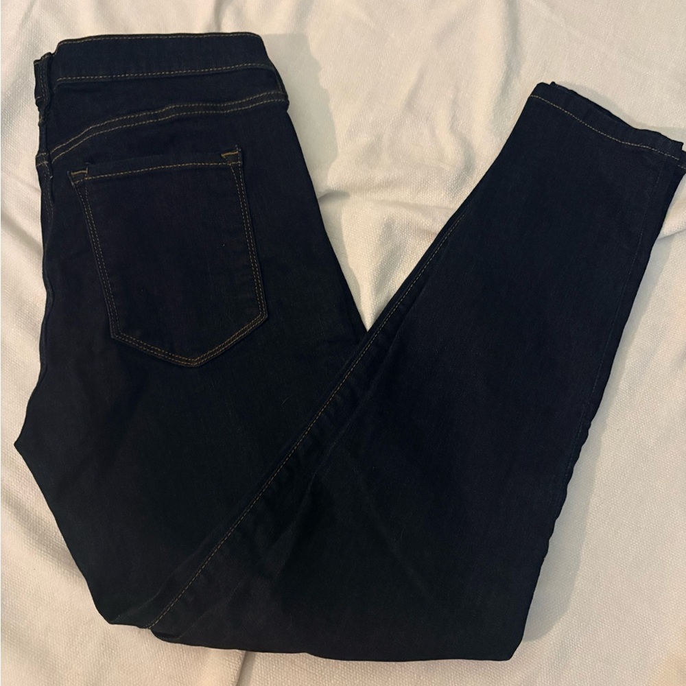 BANANA REPUBLIC SCULPT SKINNY DARKWASH NWOT 29/8